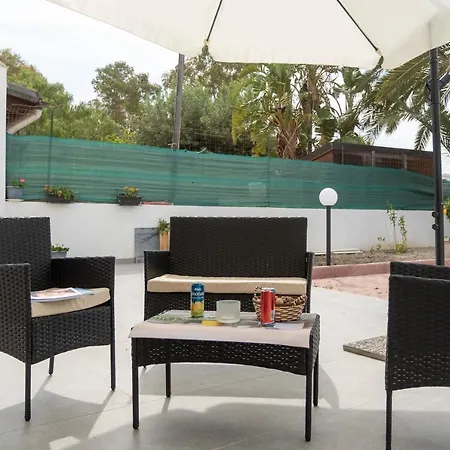 Parisi 招待所 莫斯村